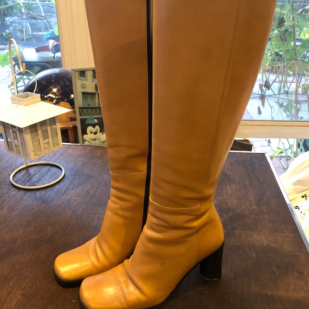 Kenneth Cole New York Tan Leather Heeled Boots